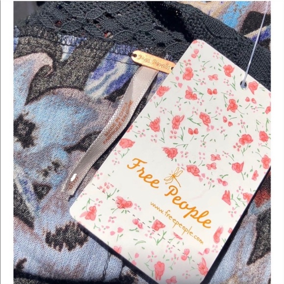 COPY - Free People Black Floral Kimono - Picture 13 of 16